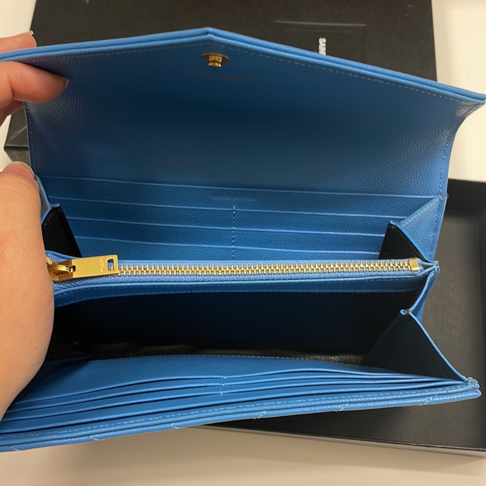 CASSANDRE SAINT LAURENT MATELASSÉ LARGE FLAP WALLET - Picture 5 of 9